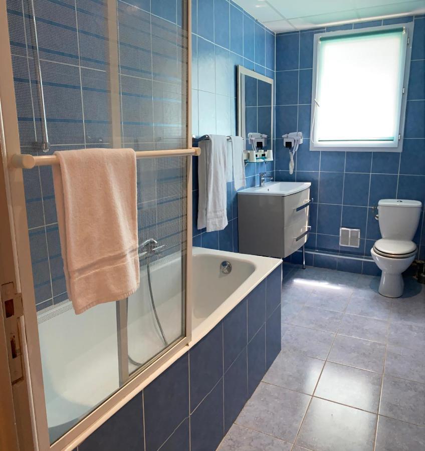 Hotel Le Derby Cagnes-sur-Mer Dış mekan fotoğraf