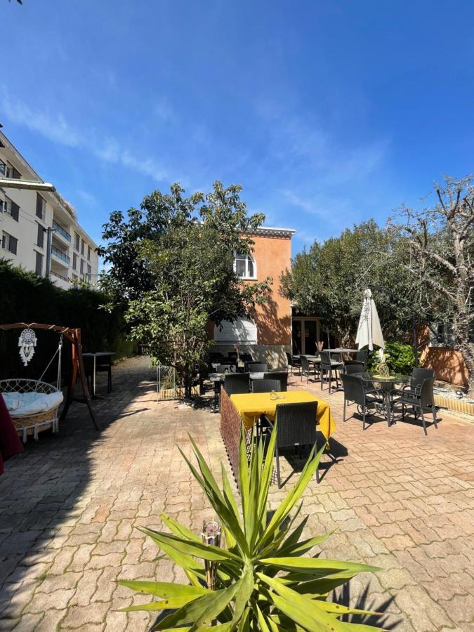 Hotel Le Derby Cagnes-sur-Mer Dış mekan fotoğraf