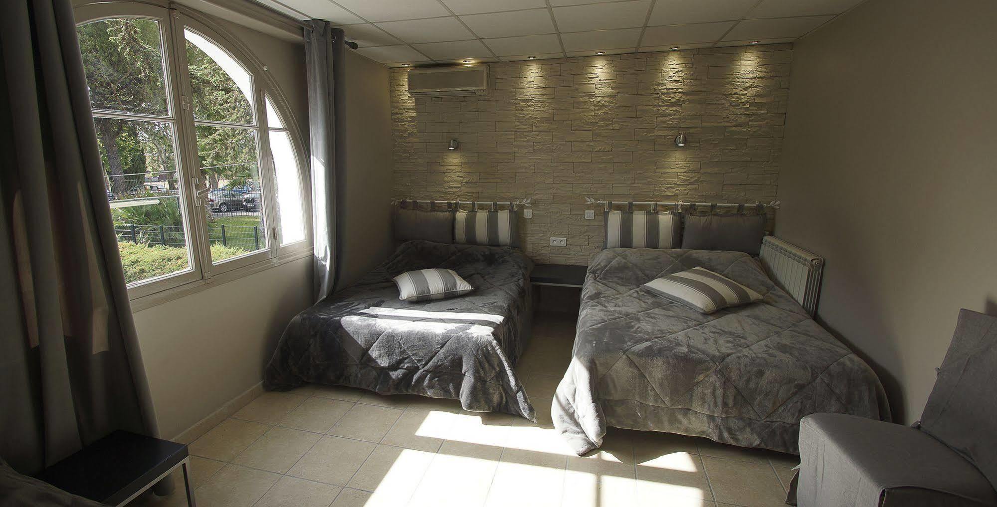 Hotel Le Derby Cagnes-sur-Mer Dış mekan fotoğraf
